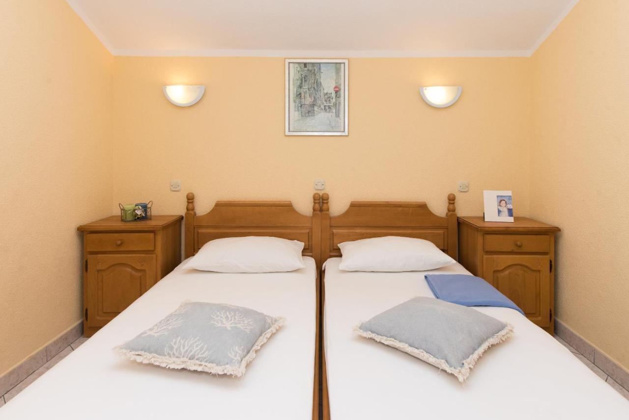 Topic Apartments Водице Екстер'єр фото