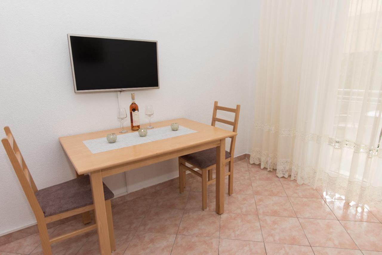 Topic Apartments Водице Екстер'єр фото