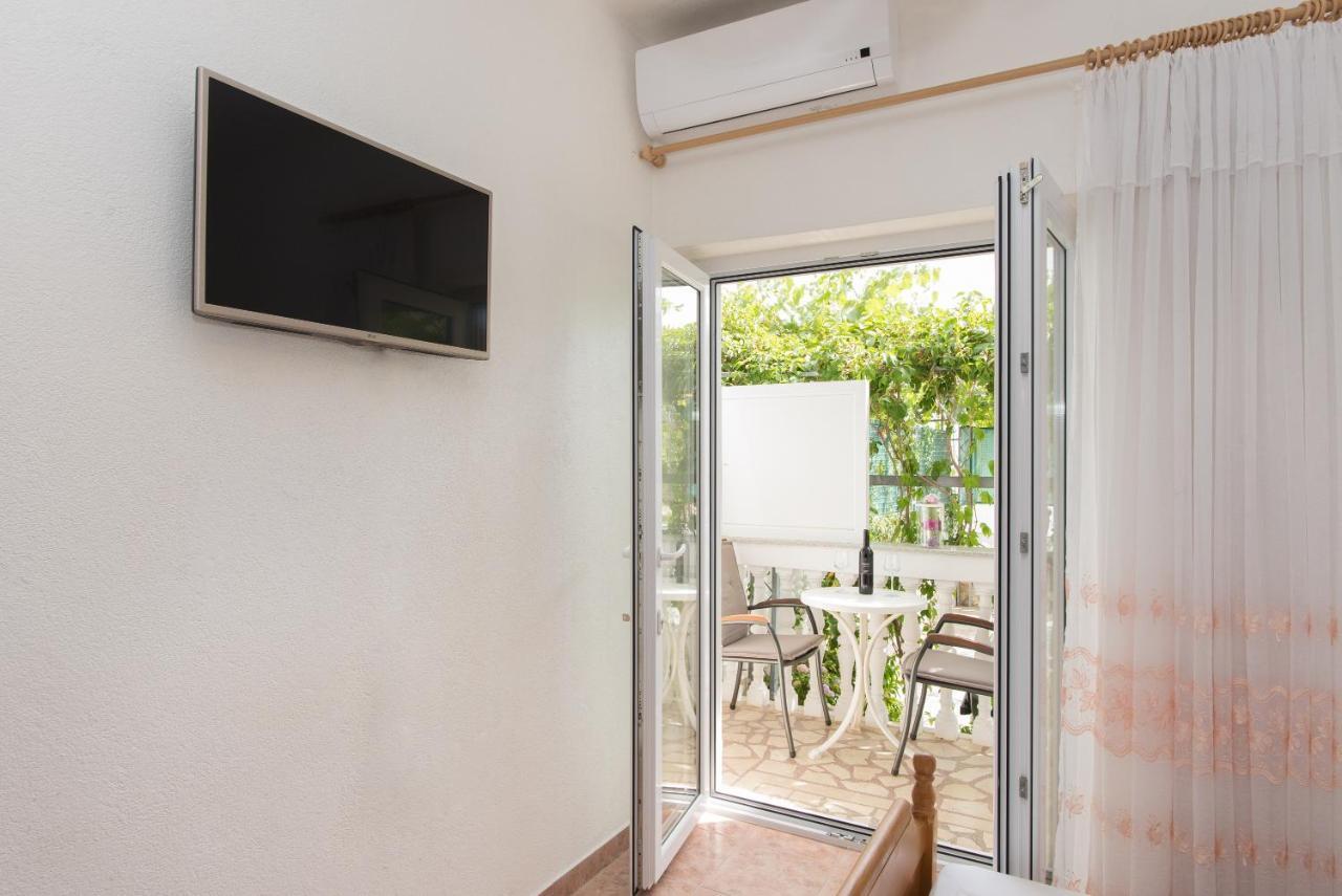 Topic Apartments Водице Екстер'єр фото